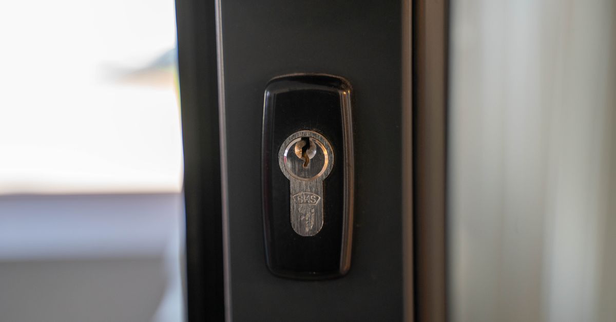 How Much Do Locksmiths Charge on Average? What Queens Customers Actually Pay — College Point Locksmith